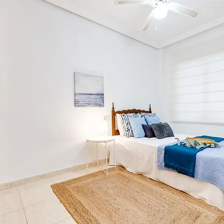 Torrehome Apartment *